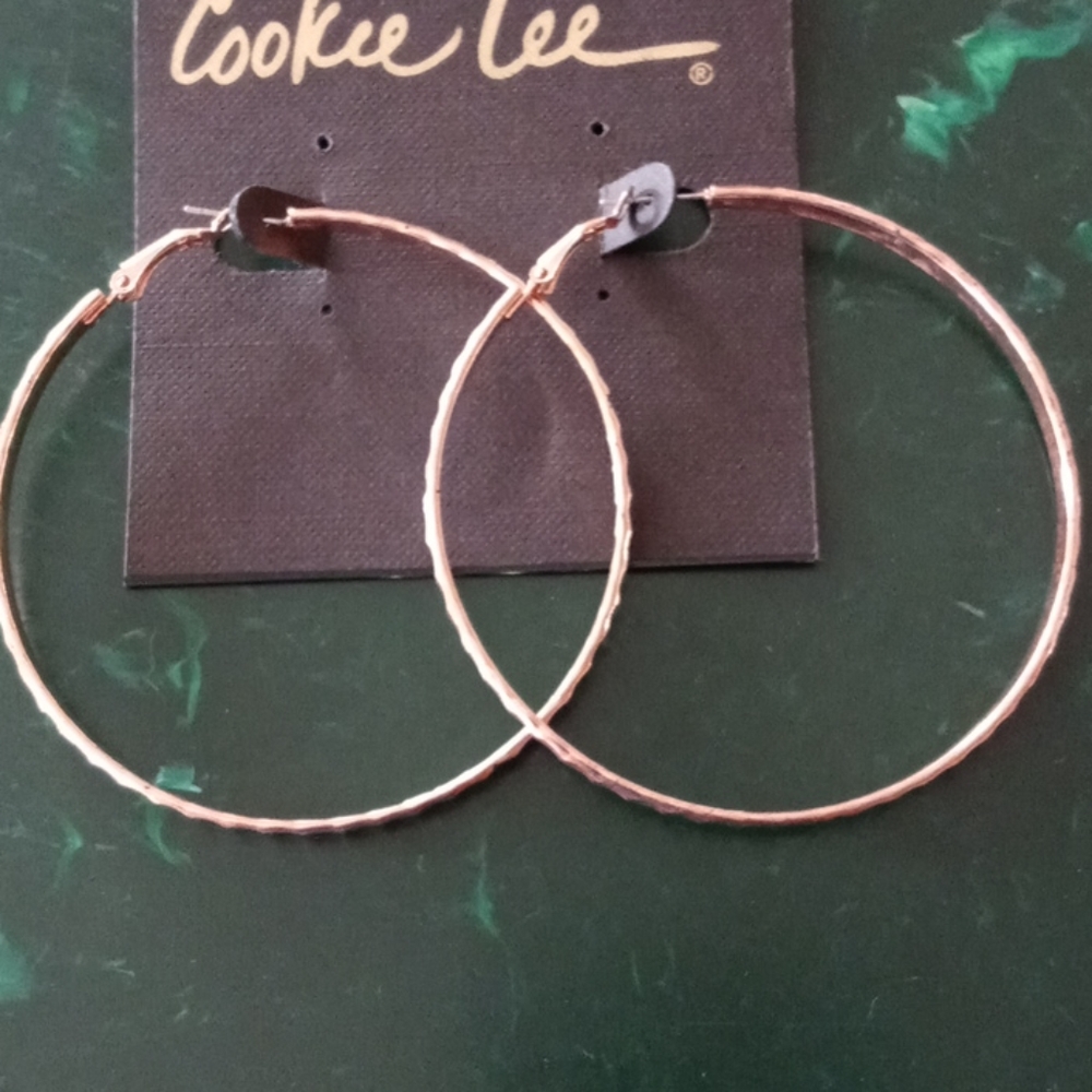 🎉🎉Host Pick🎉🎉Cookie Lee Large Clutchless Hoop Earrings